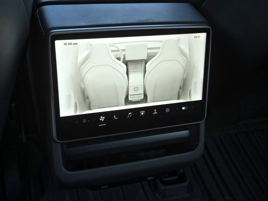 Used 2024 Tesla Model 3 Performance image 15