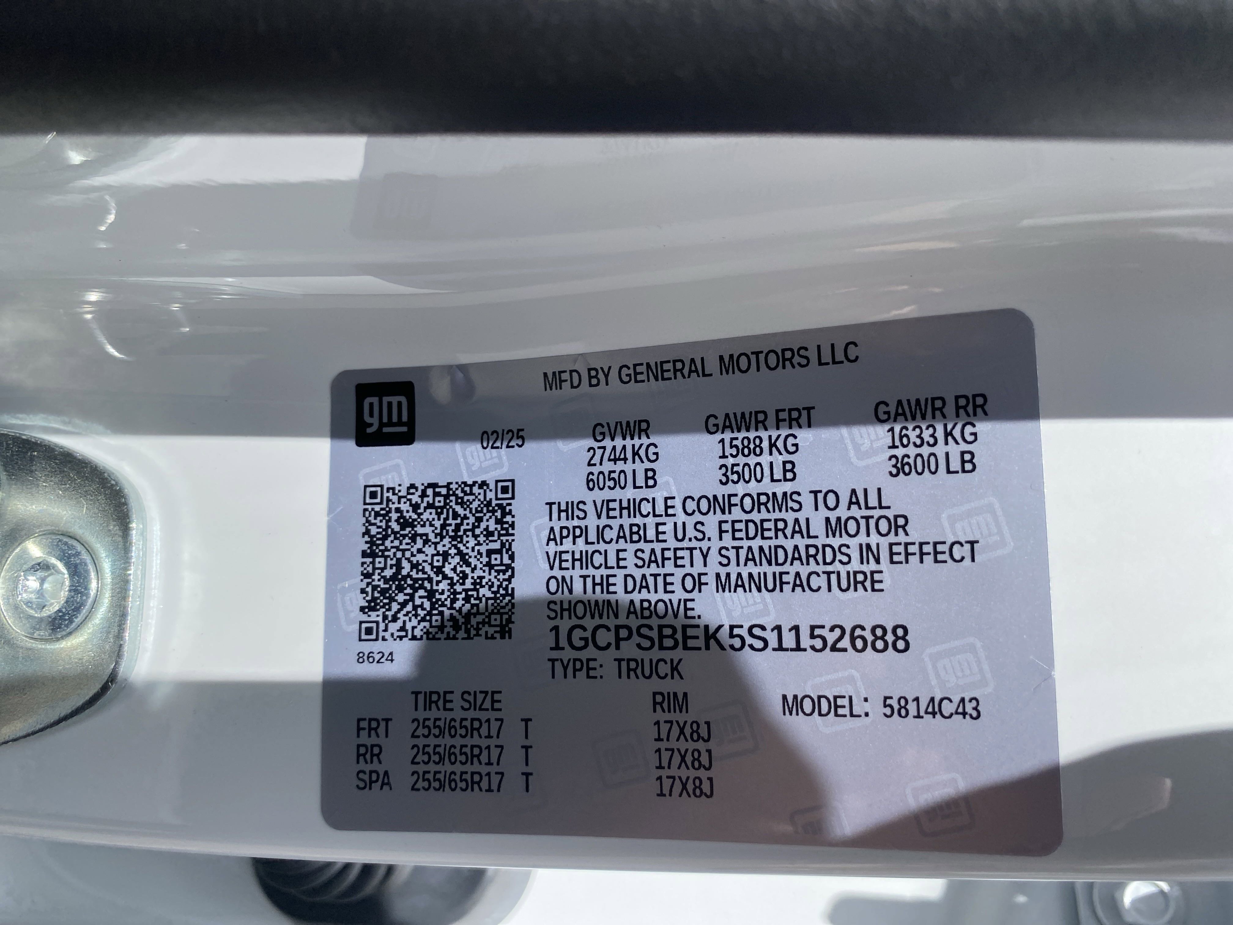 Used 2025 Chevrolet Colorado W/T image 24