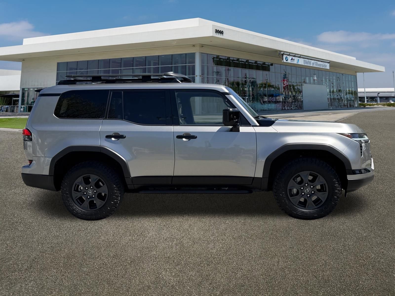 Used 2024 Lexus GX 550 AWD/4WD image 12