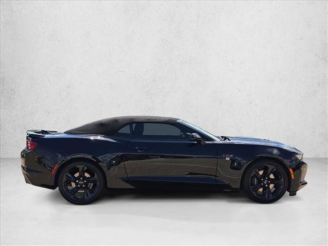 Used 2024 Chevrolet Camaro LT RWD image 4
