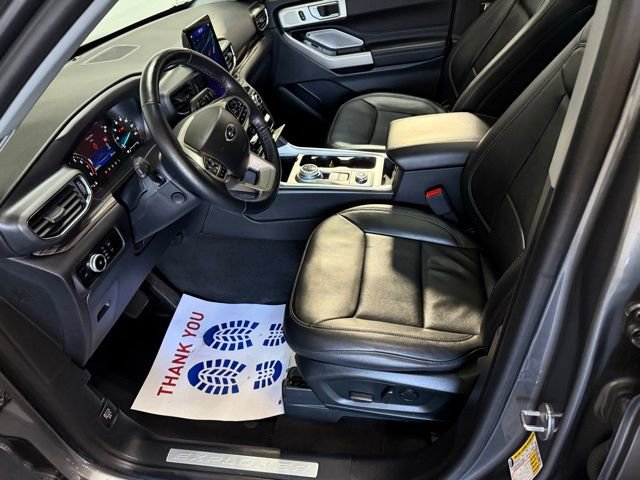 Used 2023 Ford Explorer Limited w/ Limited Technology Package image 19