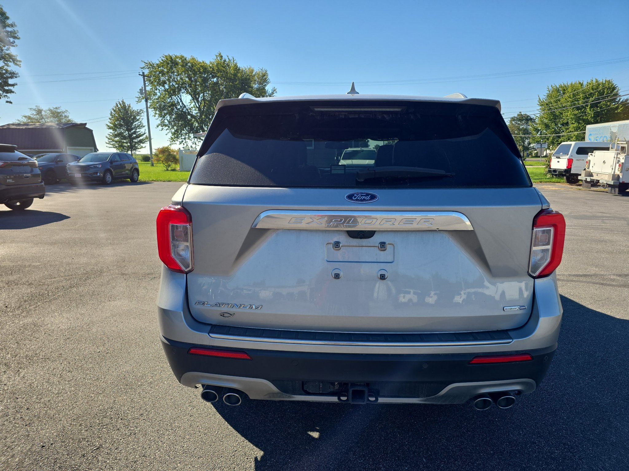 Used 2020 Ford Explorer Platinum w/ Premium Technology Package AWD/4WD image 7