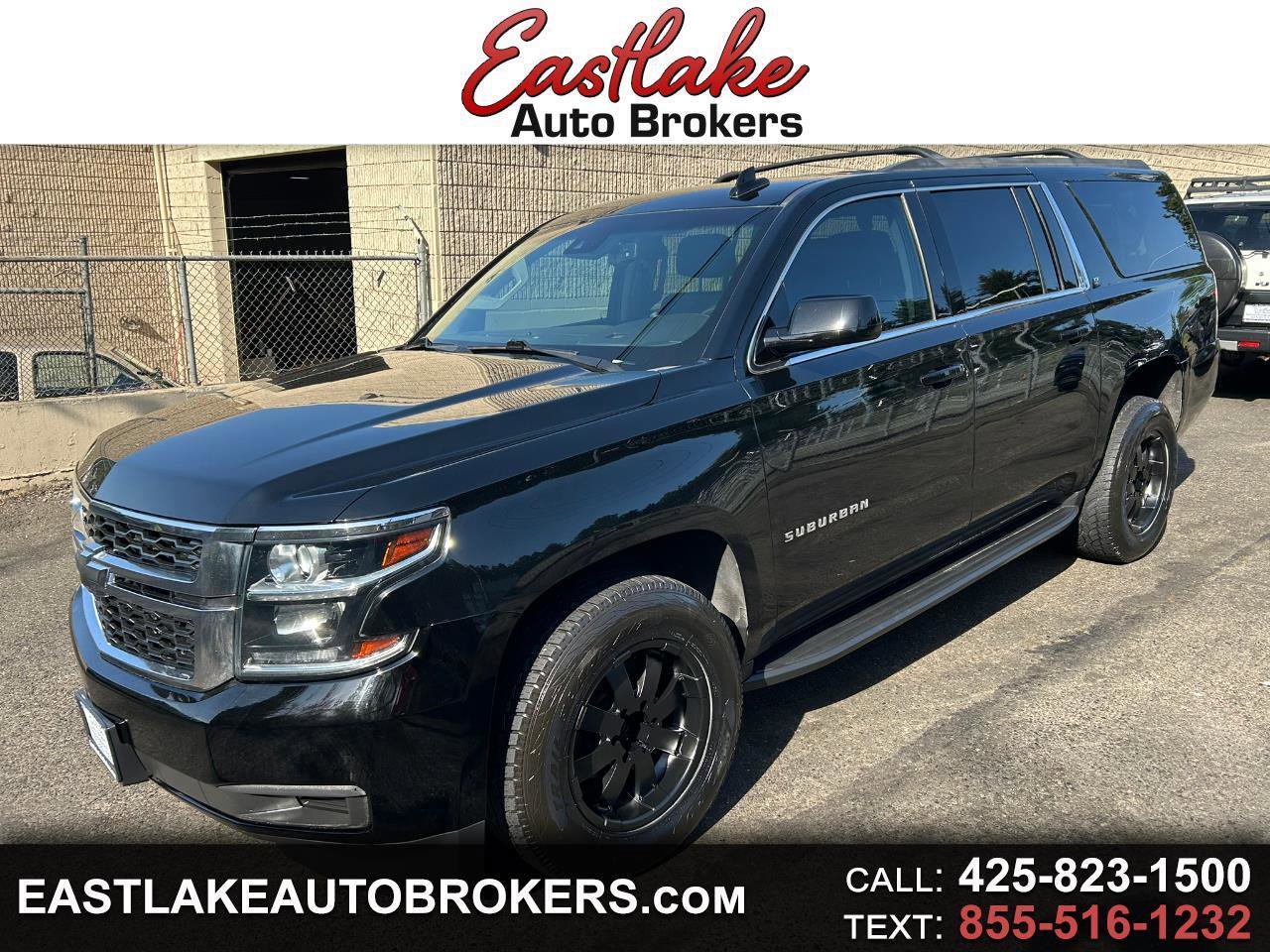 Used 2018 Chevrolet Suburban LT AWD/4WD image 1