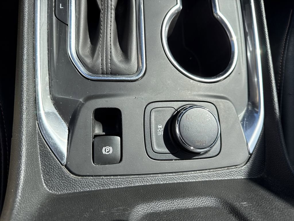 Used 2019 Chevrolet Traverse LT w/ LT Premium Package AWD/4WD image 23