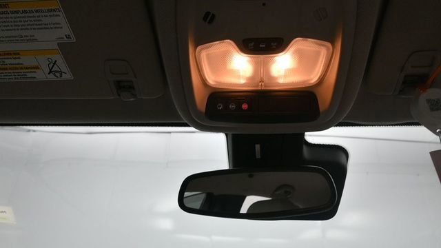 Used 2020 Buick Encore GX Essence AWD/4WD image 19