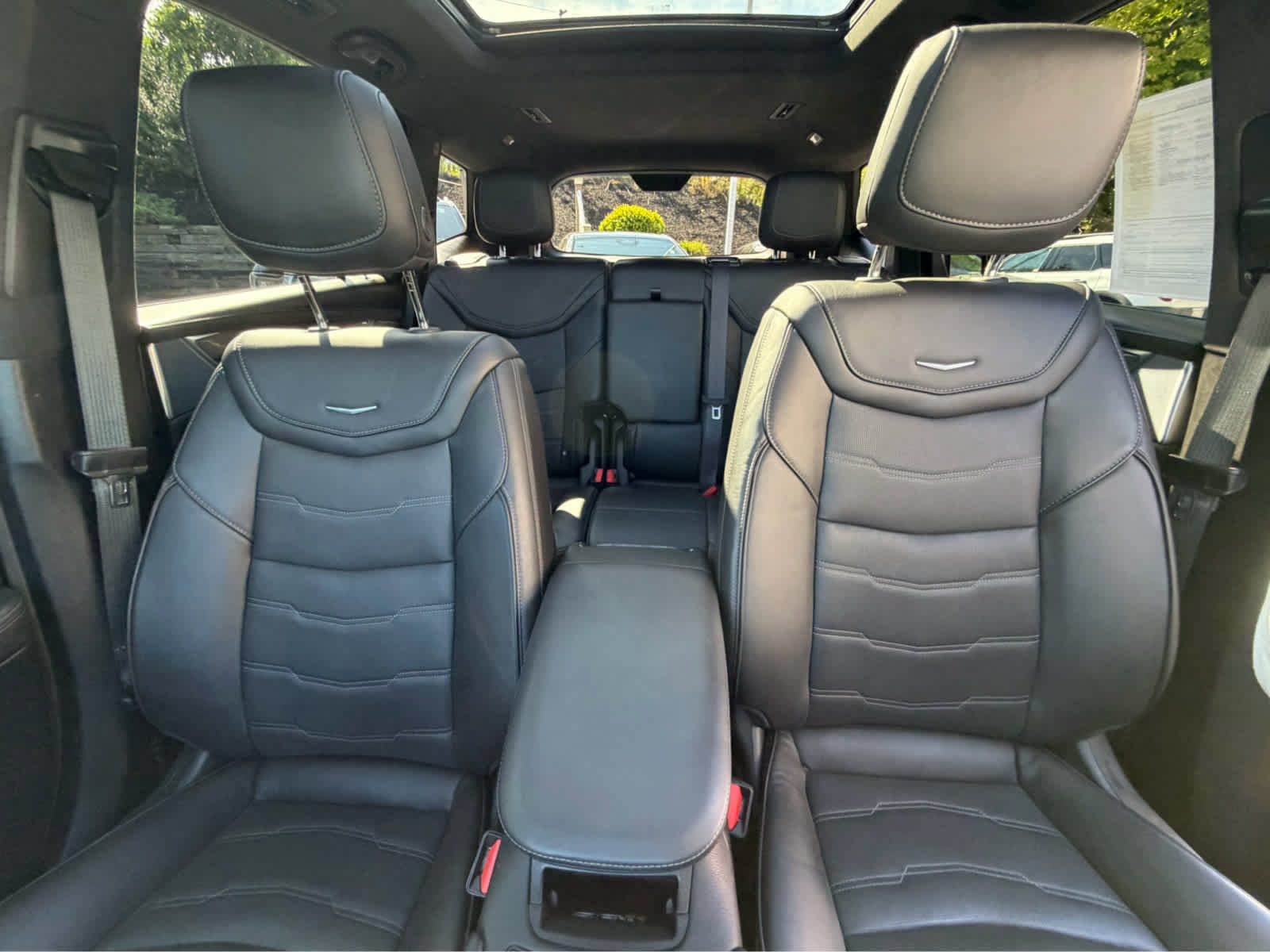 Used 2024 Cadillac XT6 Premium Luxury w/ Platinum Package AWD/4WD image 46