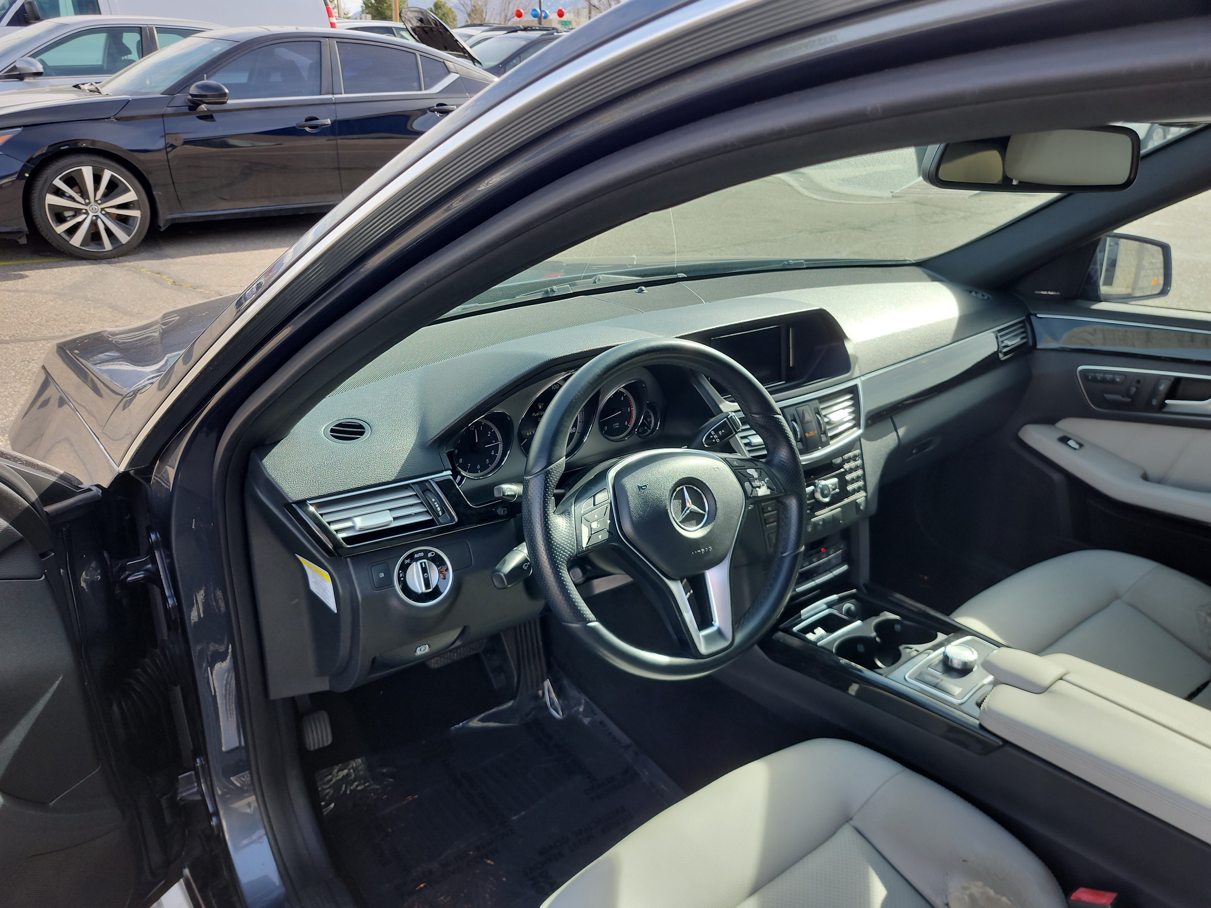 Used 2013 Mercedes-Benz E 350 BlueTEC Sedan image 11