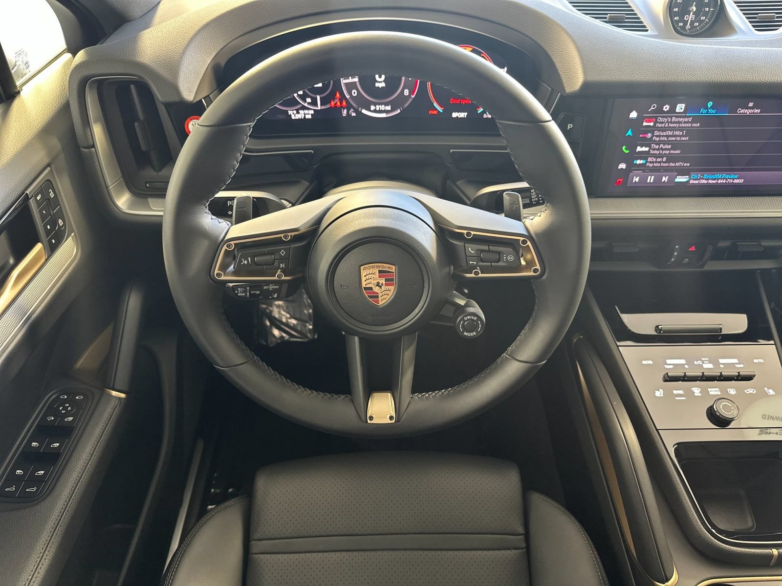 Certified 2026 Porsche Cayenne Coupe AWD/4WD image 16