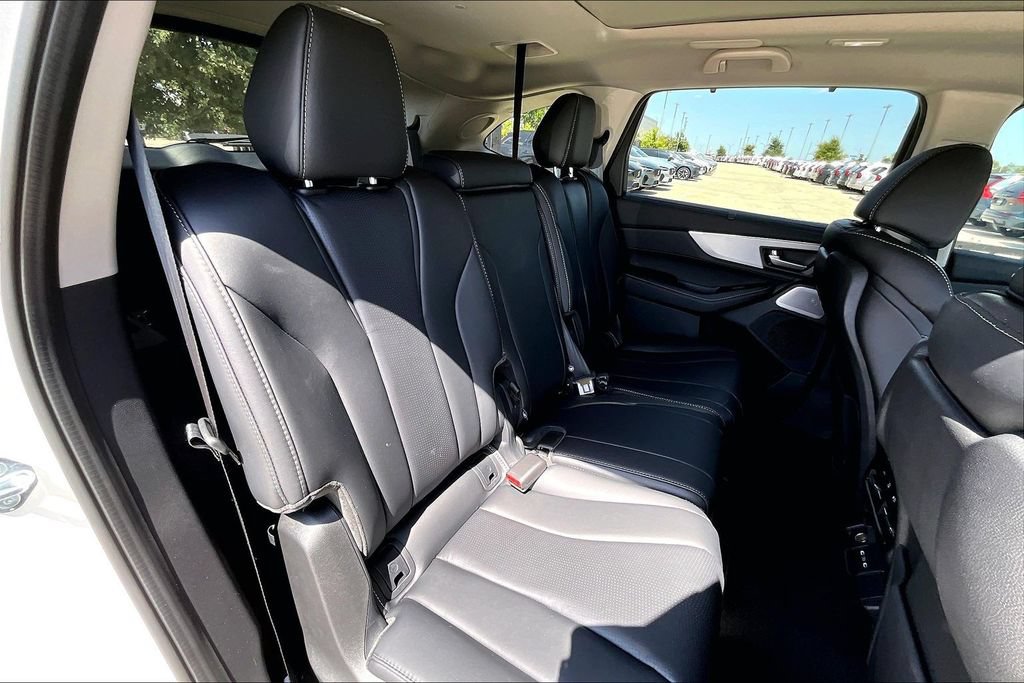 Certified 2026 Acura MDX w/ Technology Package FWD image 32