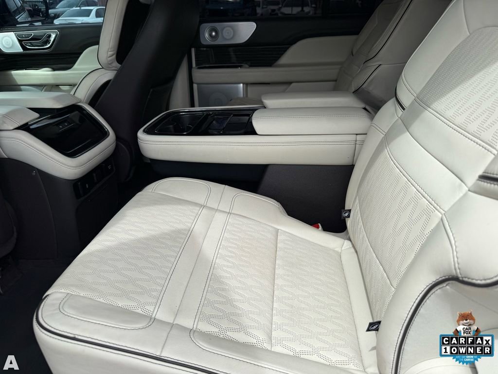 Used 2024 Lincoln Navigator L Black Label AWD/4WD image 25