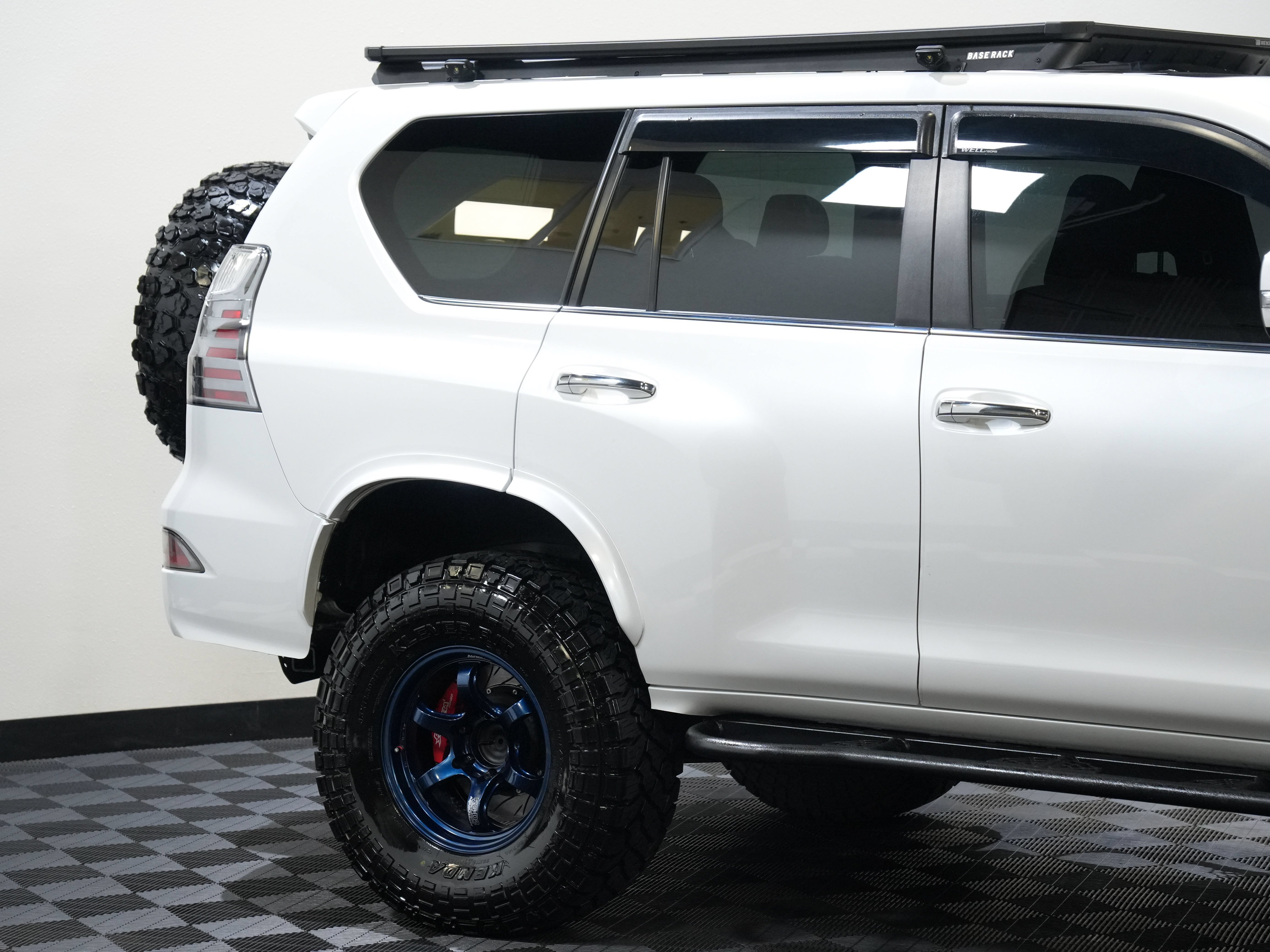 Used 2023 Lexus GX 460 Premium w/ Premium Package AWD/4WD image 14
