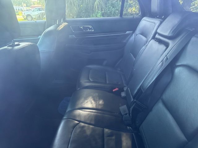 Used 2017 Ford Explorer Limited image 13