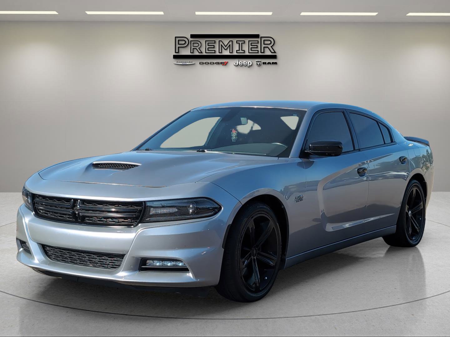 Used 2018 Dodge Charger R/T