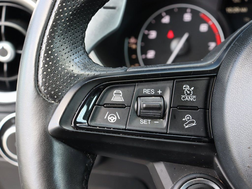 Used 2023 Alfa Romeo Stelvio Veloce image 38