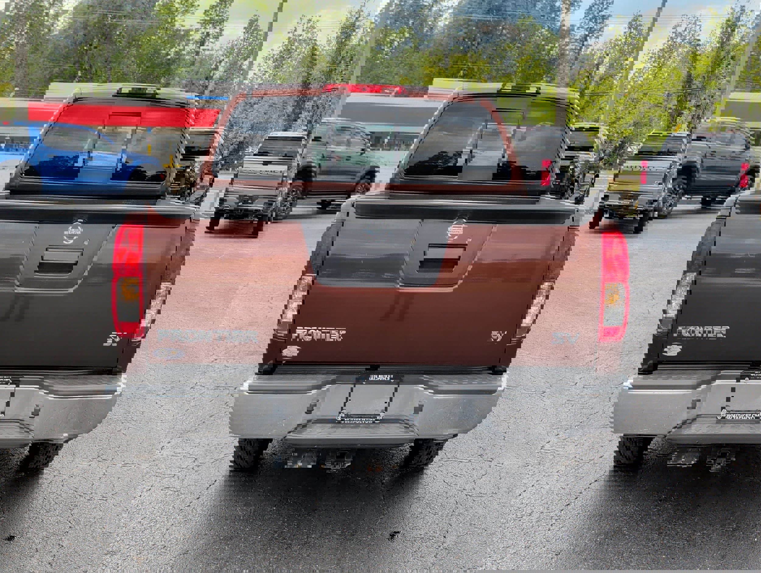 Used 2016 Nissan Frontier SV RWD image 12