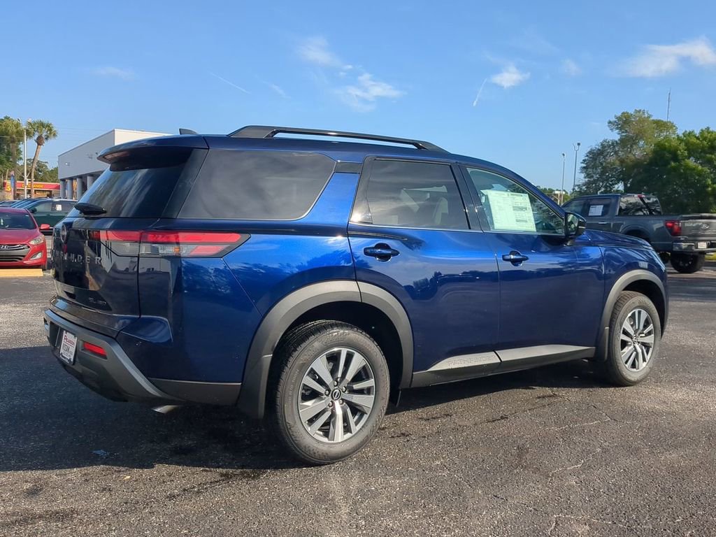 New 2026 Nissan Pathfinder SL AWD/4WD image 4