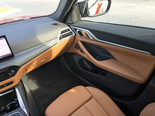 Used 2025 BMW M440i RWD image 17