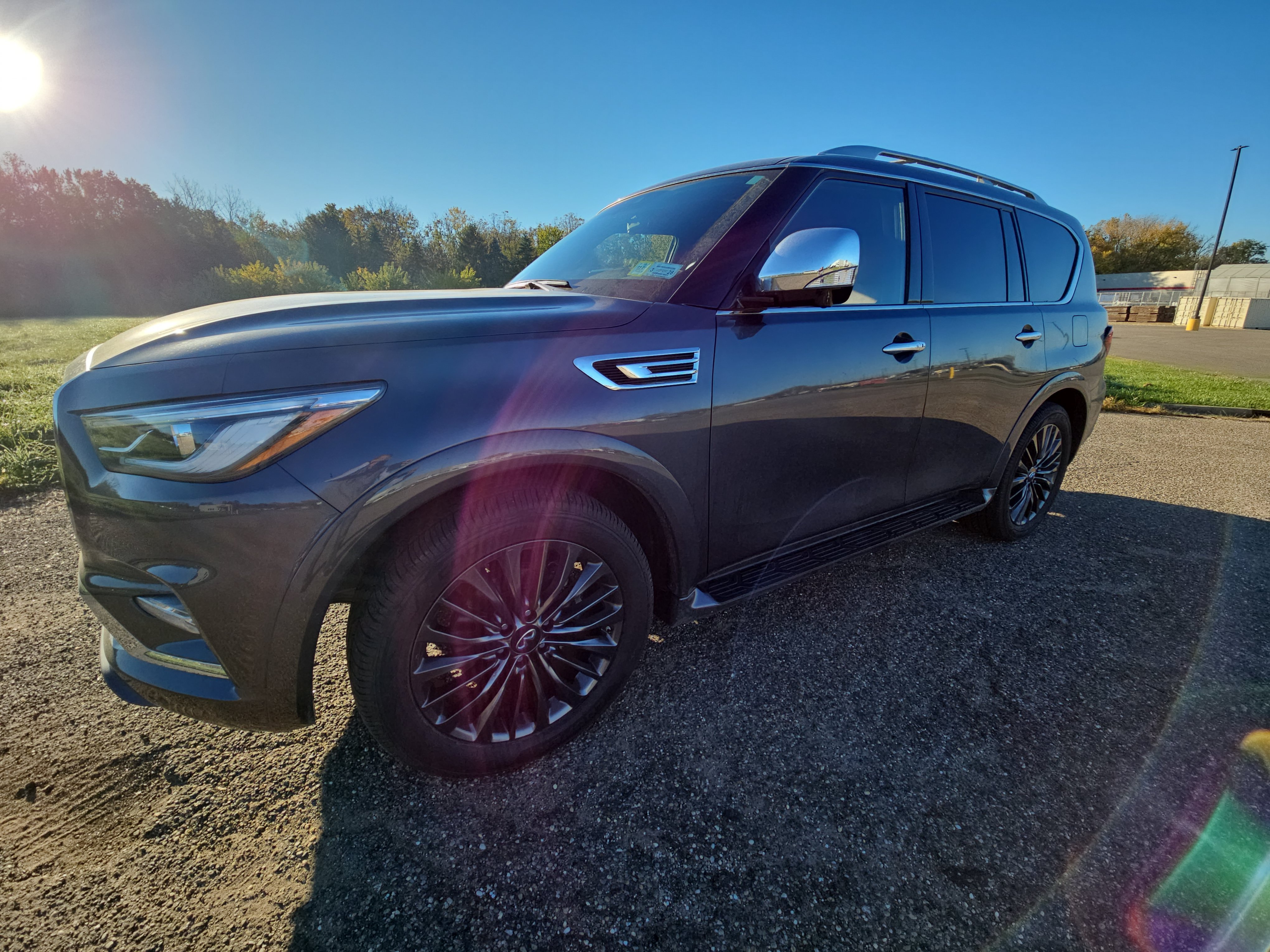 Used 2023 INFINITI QX80 Sensory w/ Cargo Package AWD/4WD image 10