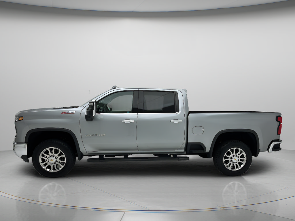 Used 2025 Chevrolet Silverado 2500 LTZ w/ LTZ Plus Package AWD/4WD image 5