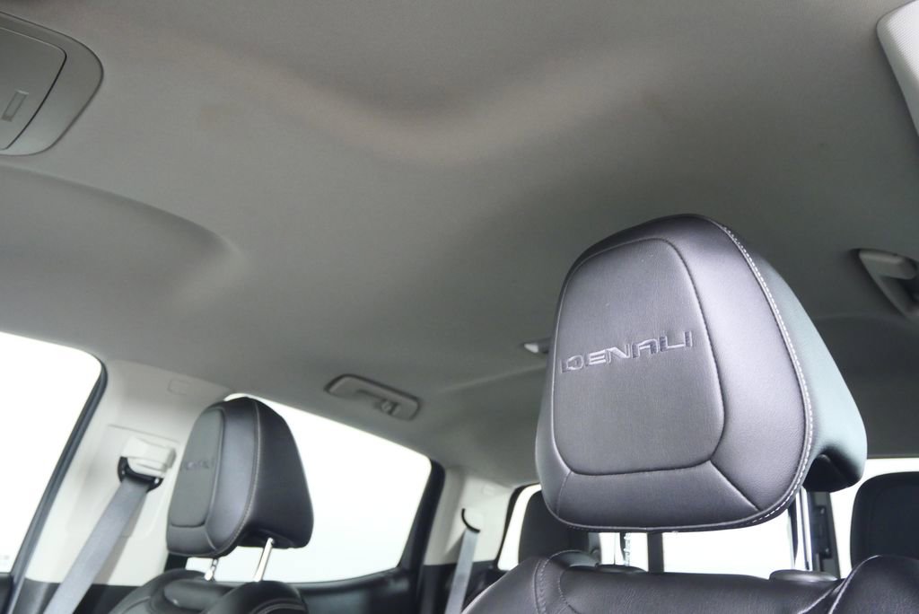 Used 2019 GMC Canyon Denali image 14