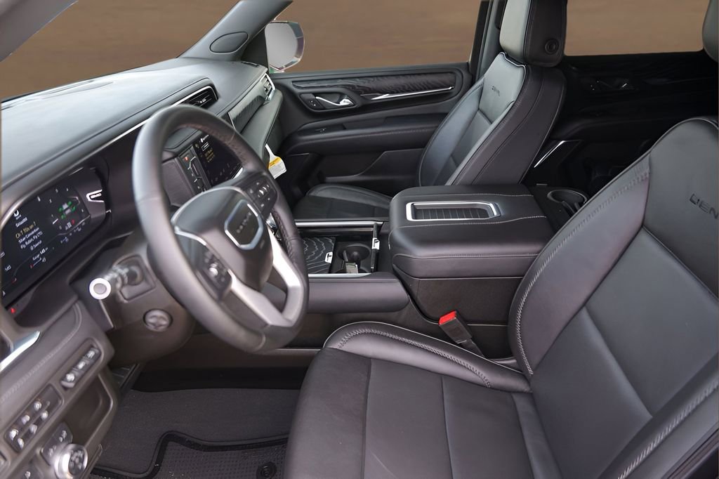 Used 2024 GMC Yukon Denali image 9
