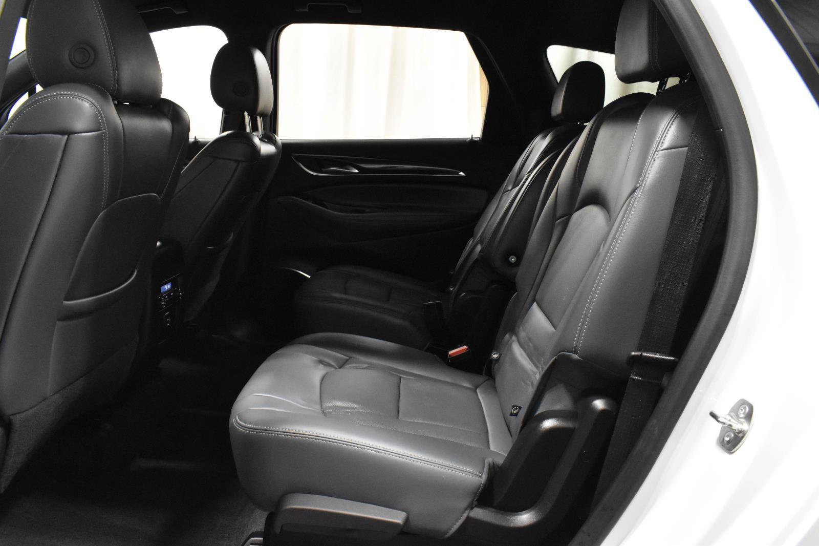 Used 2024 Buick Enclave Essence w/ Sport Touring Edition image 5