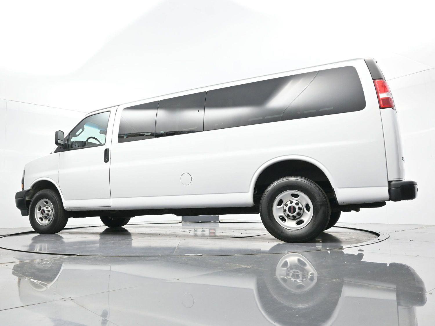 Used 2023 GMC Savana 3500 LS image 42