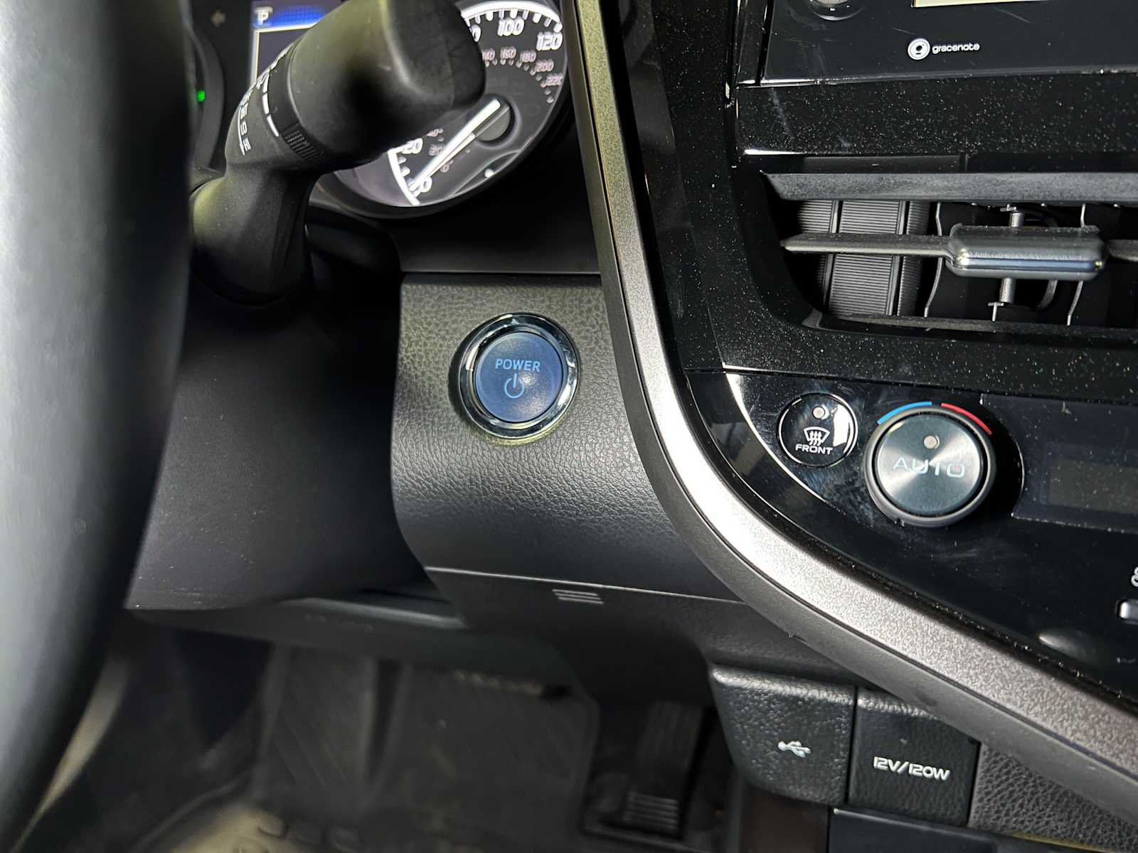 Used 2022 Toyota Camry SE w/ Audio Upgrade Package FWD image 31