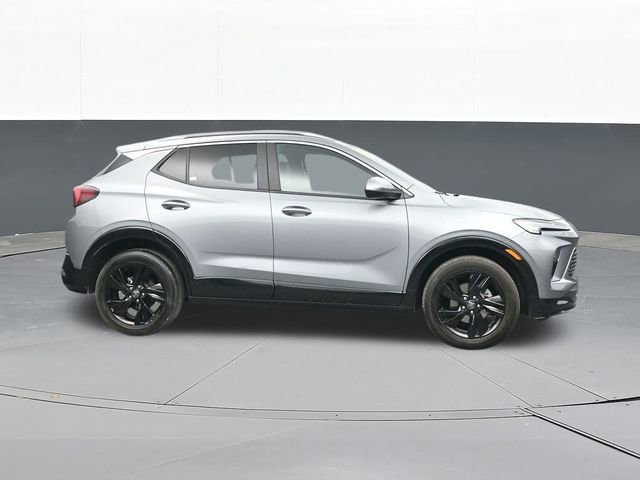 Used 2024 Buick Encore GX Sport Touring image 18