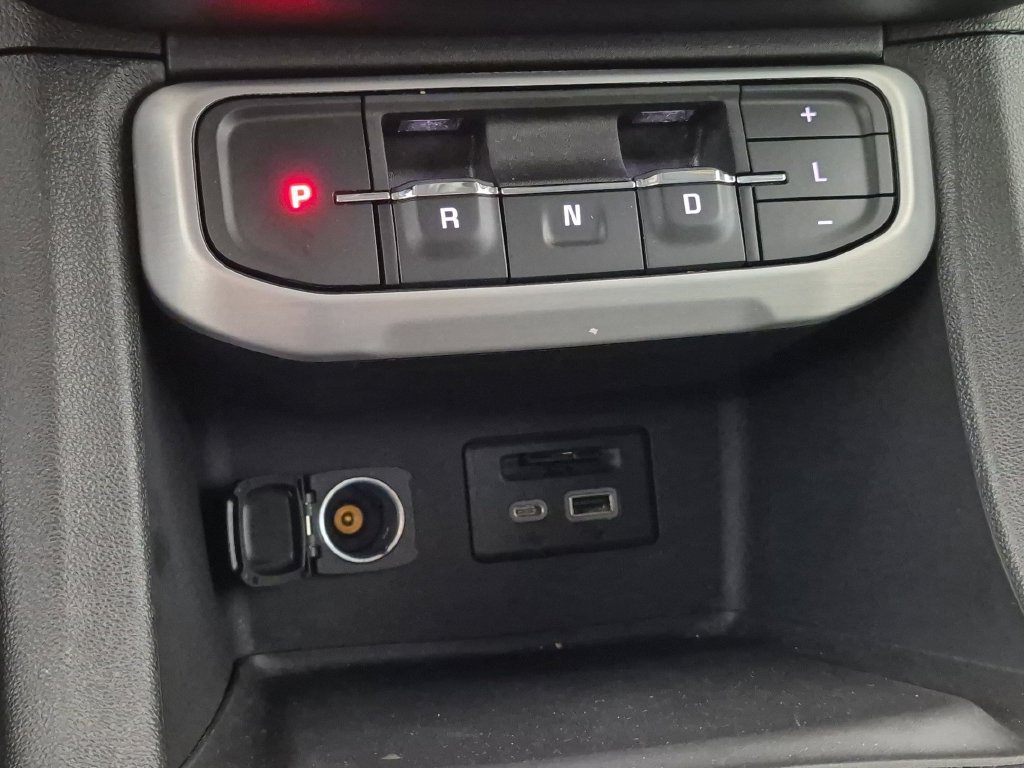 Certified 2023 GMC Acadia SLT FWD image 26