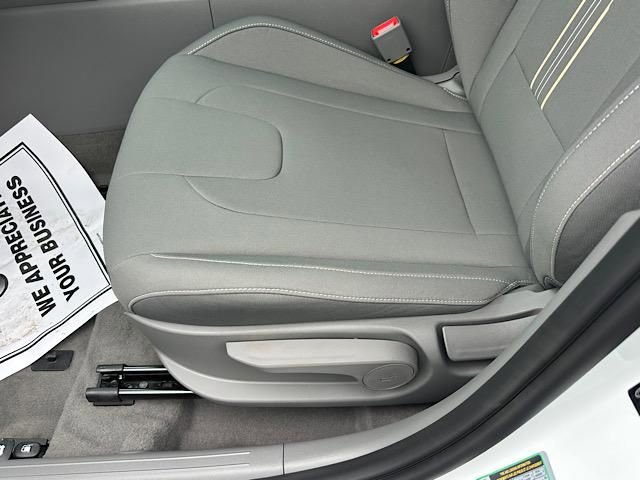 New 2026 Hyundai Elantra Sport image 7