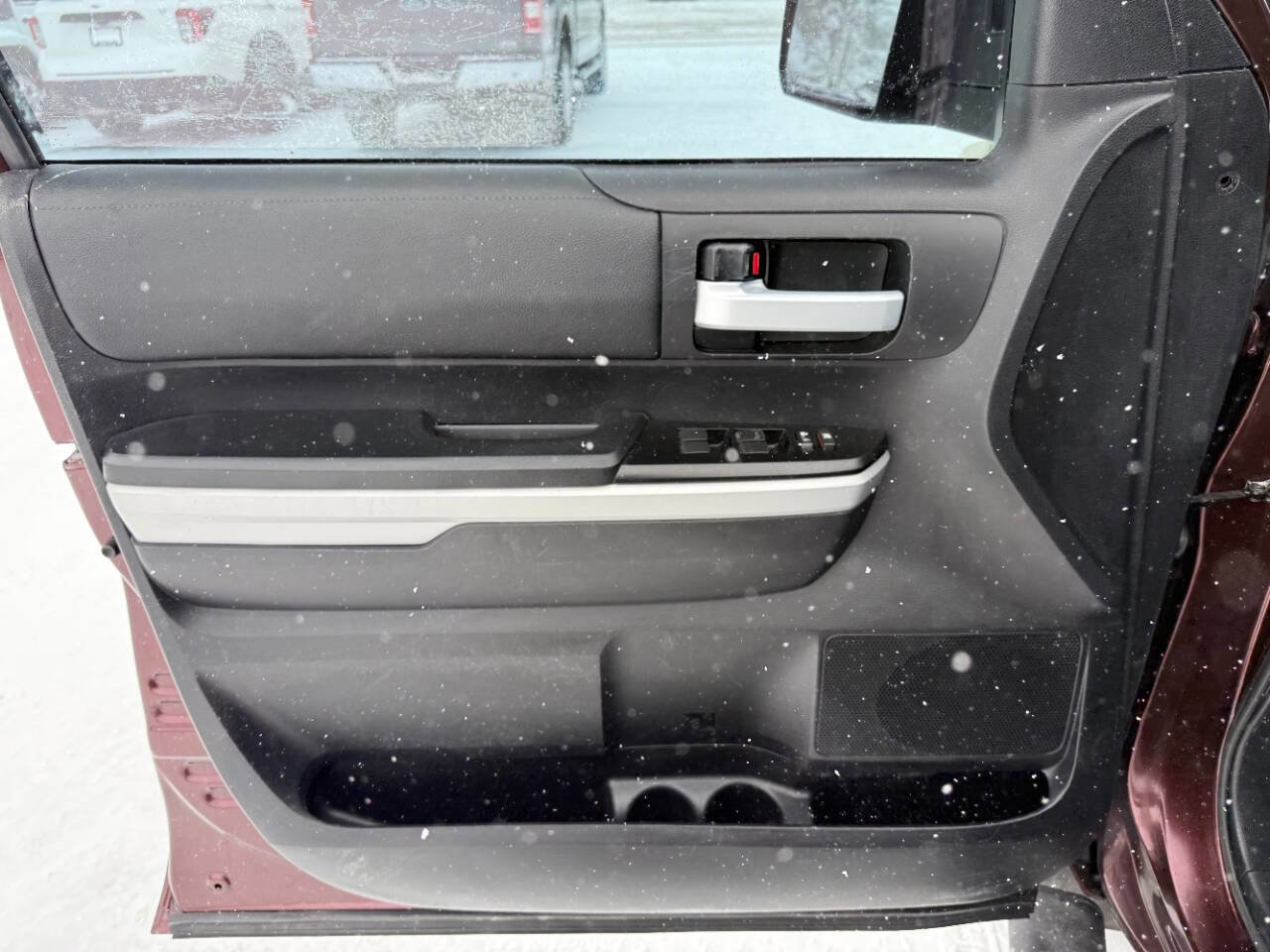 Used 2020 Toyota Tundra SR5 w/ SR5 Leather Package image 10