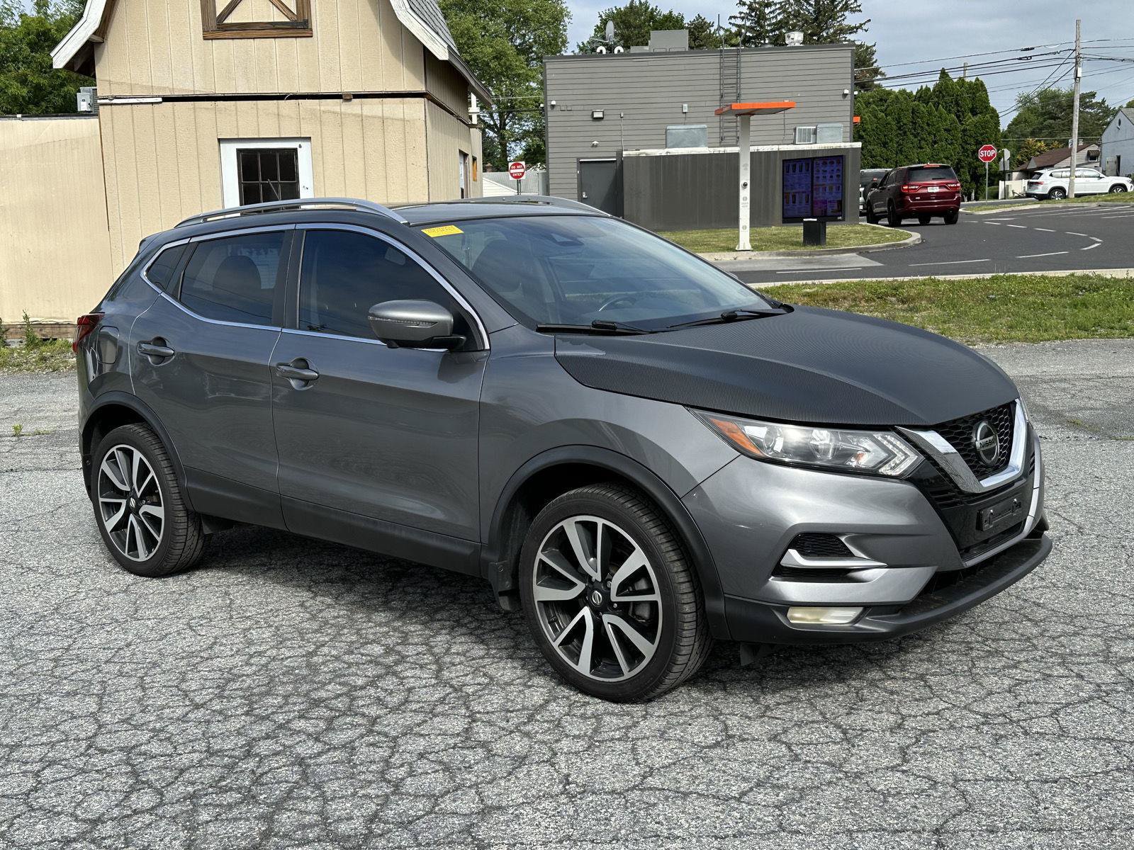 Used 2020 Nissan Rogue Sport SL AWD/4WD image 2