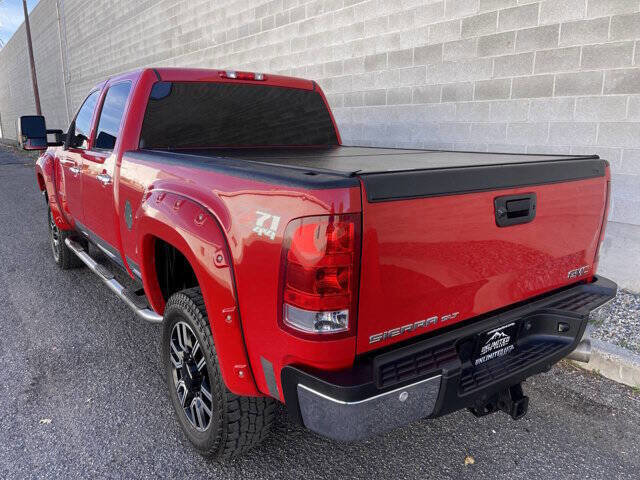 Used 2012 GMC Sierra 2500 SLT w/ SLT Convenience Package image 10