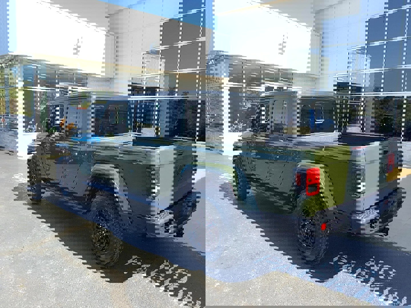 Certified 2021 Jeep Gladiator Willys image 7