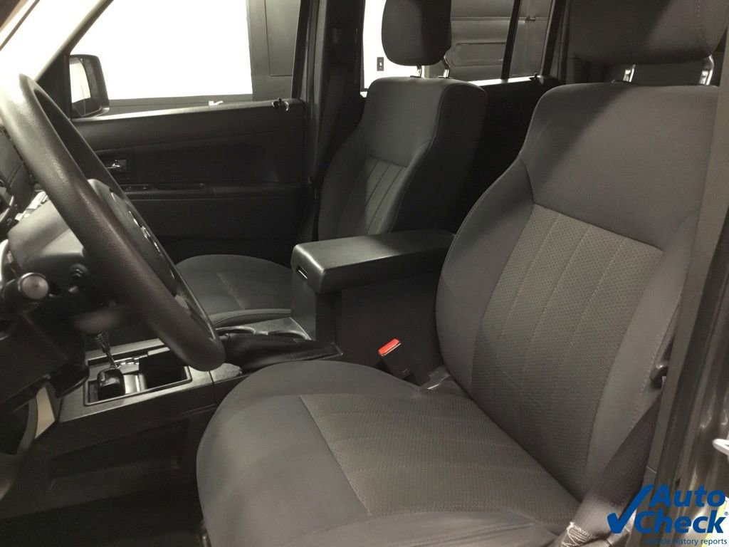 Used 2012 Jeep Liberty Sport AWD/4WD image 16