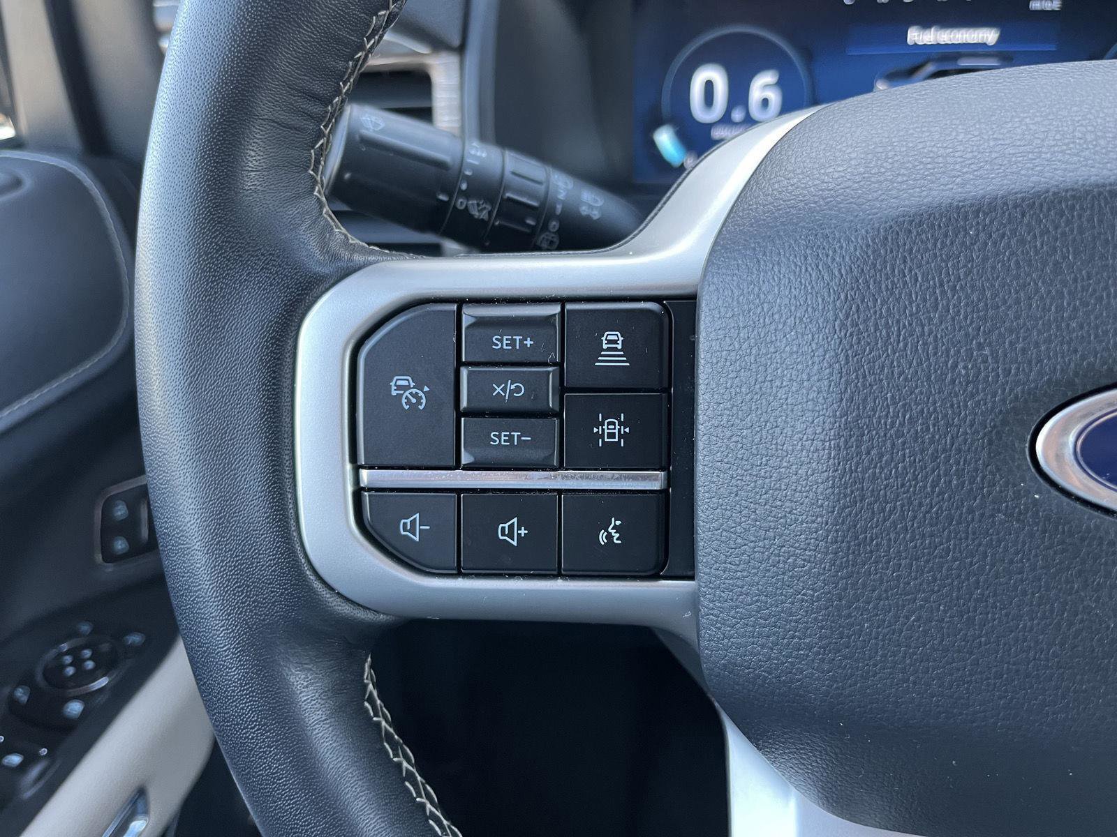 Used 2024 Ford Expedition Max Limited image 23