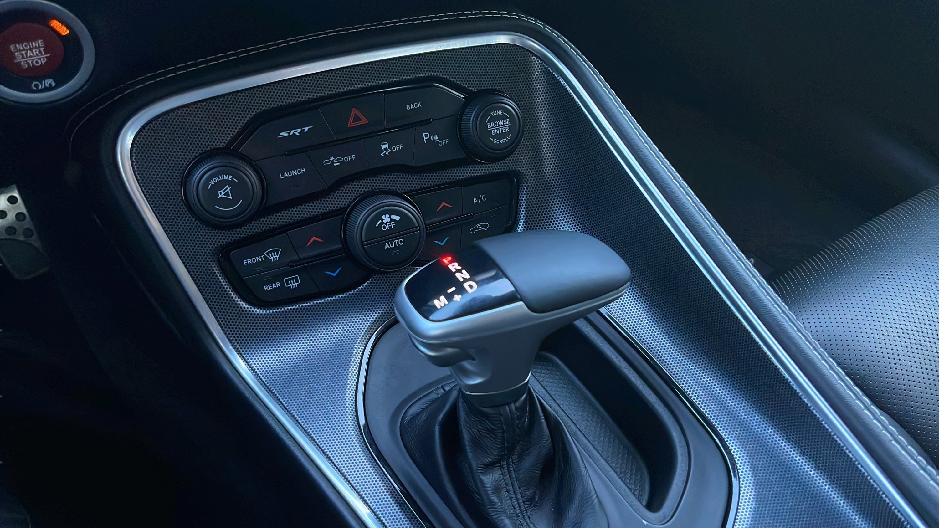 Used 2016 Dodge Challenger SRT w/ Technology Group RWD image 14