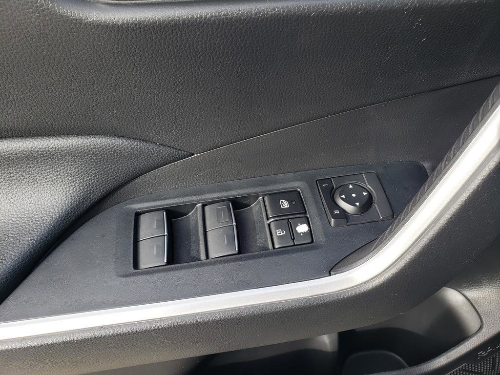 Used 2023 Toyota RAV4 XLE image 31