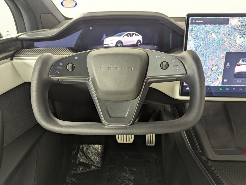 Used 2022 Tesla Model X Plaid image 38