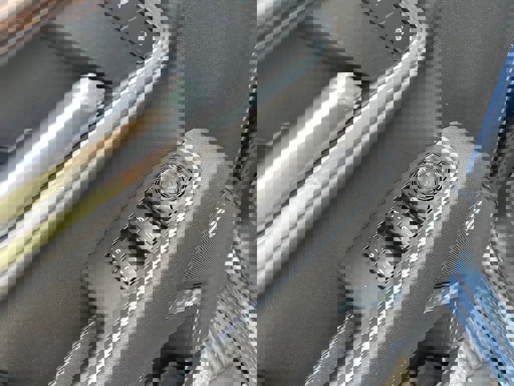 Used 2019 Ford F150 XLT w/ Equipment Group 302A Luxury image 12