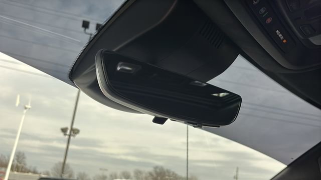 Used 2025 GMC Sierra 1500 AT4X image 29