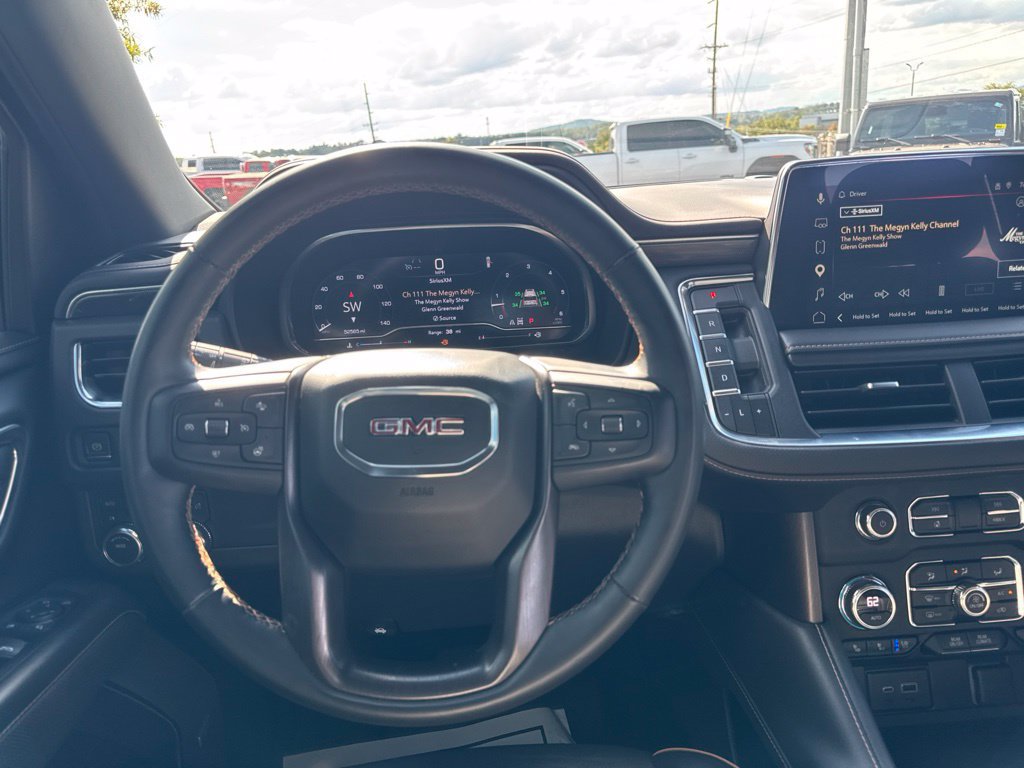 Used 2023 GMC Yukon AT4 w/ Technology Package AWD/4WD image 21