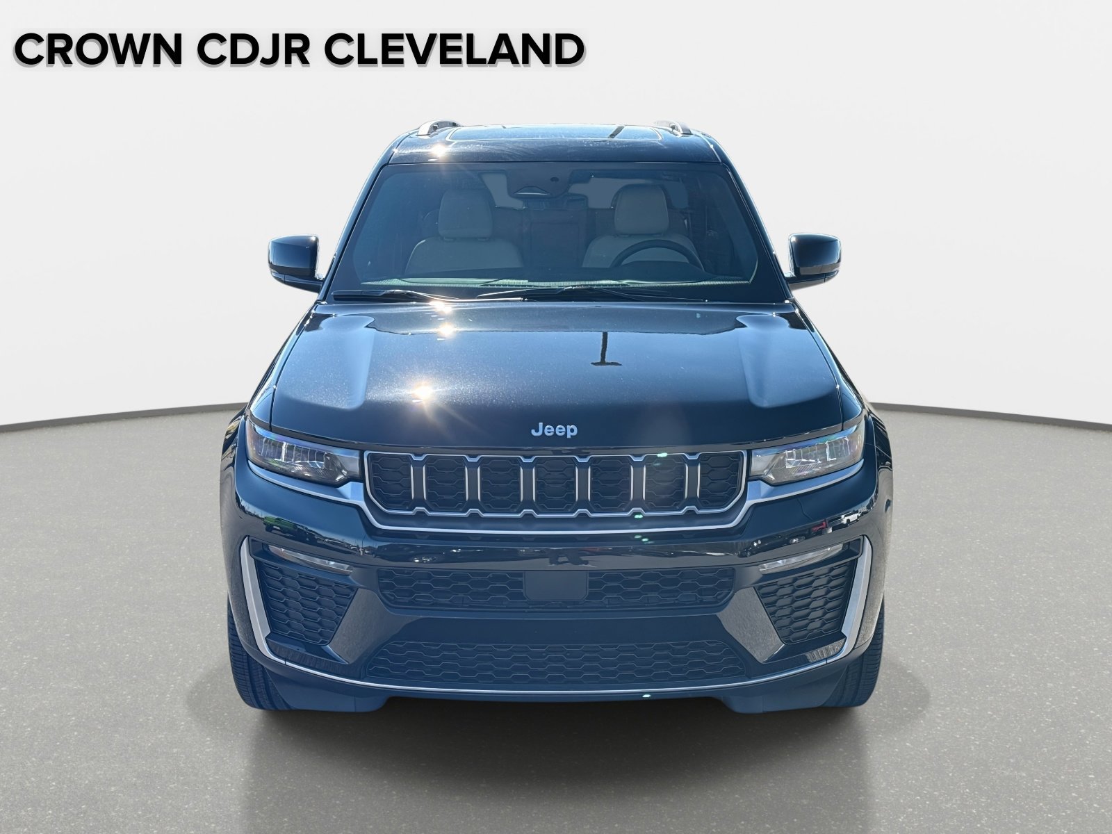 New 2026 Jeep Grand Cherokee Limited w/ Trailer Tow Package AWD/4WD image 9