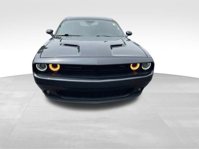 Used 2018 Dodge Challenger R/T w/ Driver Convenience Group RWD image 2