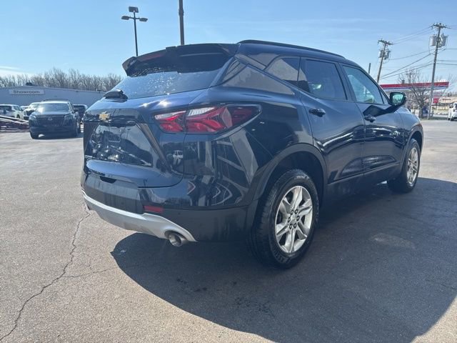 Used 2021 Chevrolet Blazer LT FWD image 2