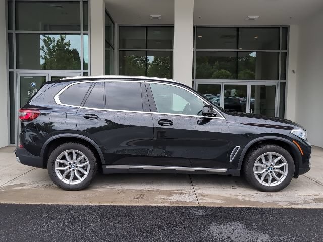 Used 2023 BMW X5 xDrive40i w/ Executive Package AWD/4WD image 2