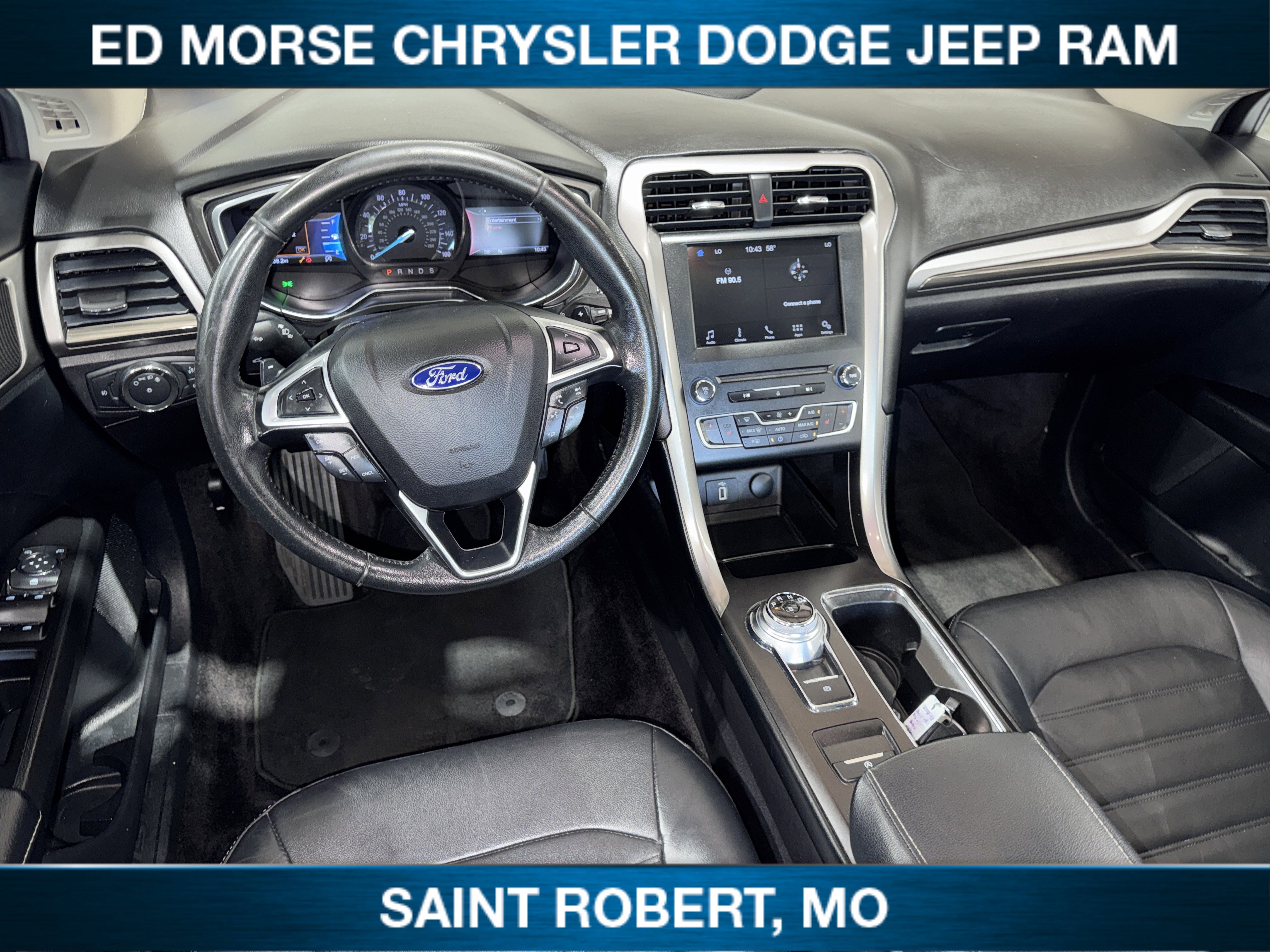 Used 2017 Ford Fusion SE w/ Fusion SE Technology Package FWD image 24
