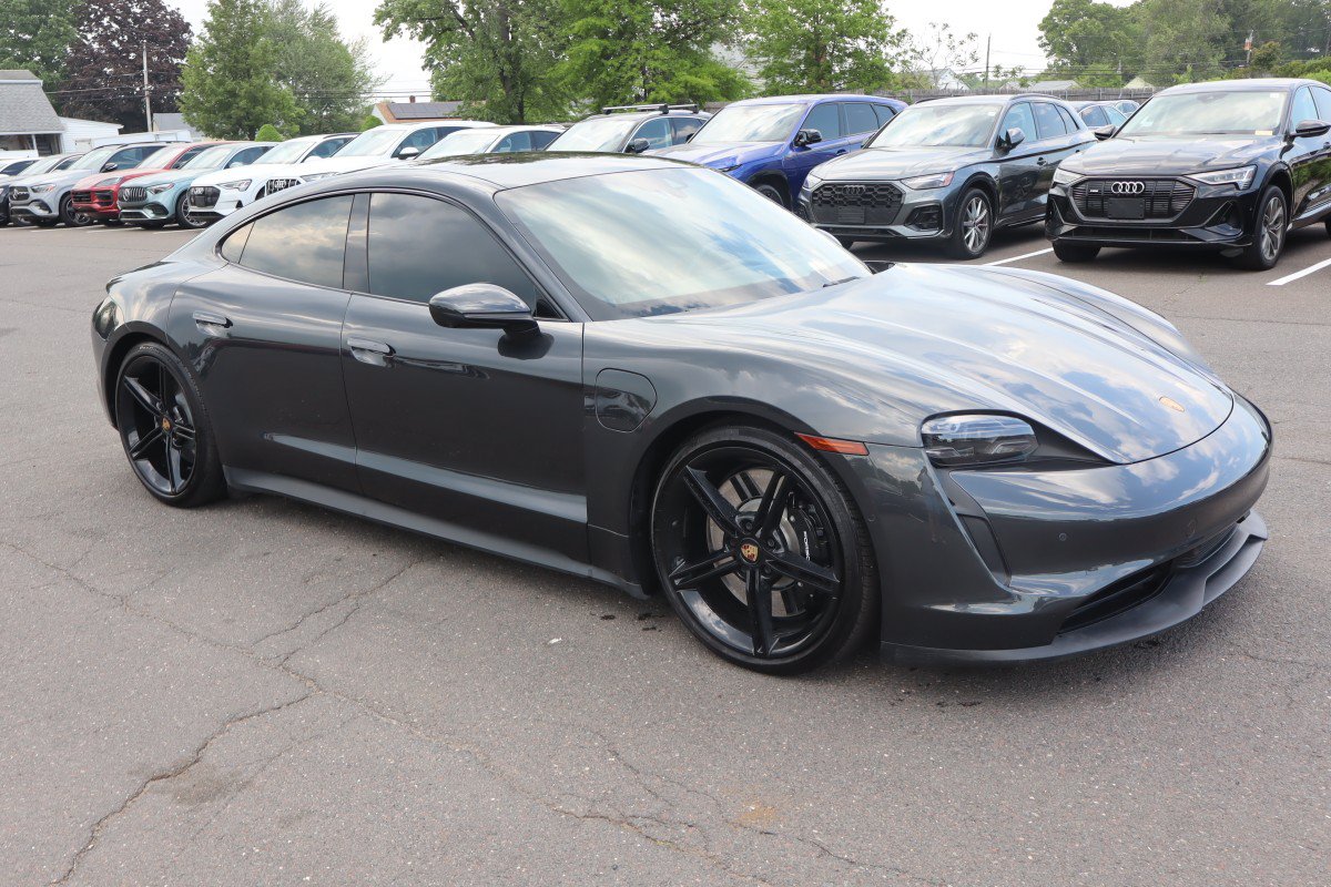 Used 2021 Porsche Taycan 4S w/ Premium Package AWD/4WD image 3