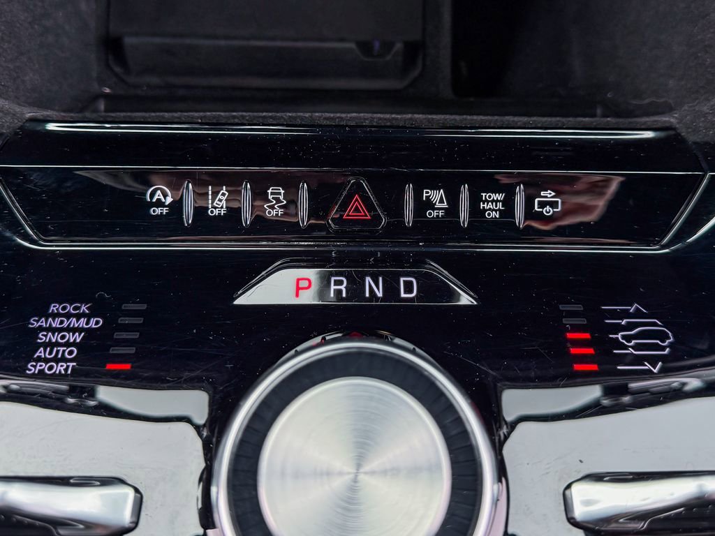 Used 2022 Jeep Wagoneer Series III image 12